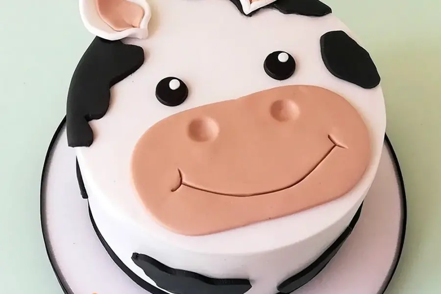 Торт с коровой